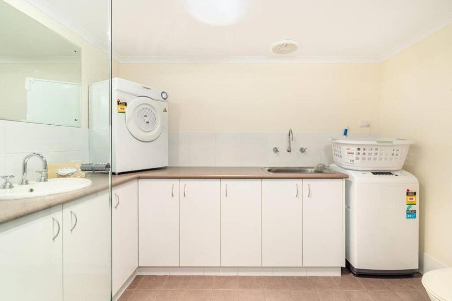 Maggies Beach House - Unit 56 At Cape View Resort Busselton Bagian luar foto
